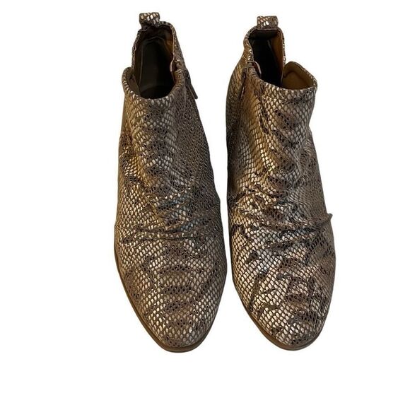 Ladies Baretraps Booties - Picture 5 of 9